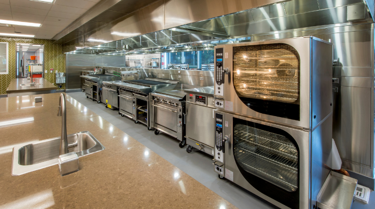 Commercial oven repair service